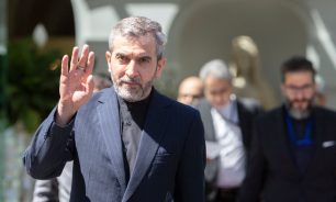 وزير خارجية إيران يحذّر من "خطأ" إسرائيلي في لبنان image