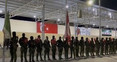 الجيش الوطني السوري يرفع علم تركيا ويؤكد على علاقات الأخوة image
